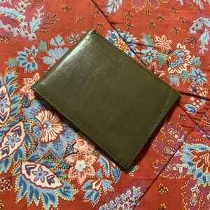 Olive Green BiFold Leather Men’s Wallet